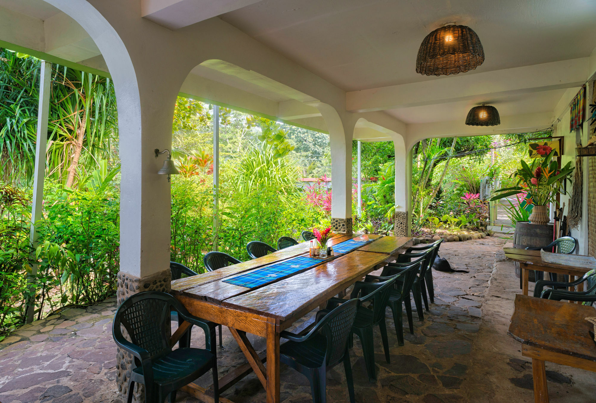 Hibiscus Valley Inn Marigot ภายนอก รูปภาพ