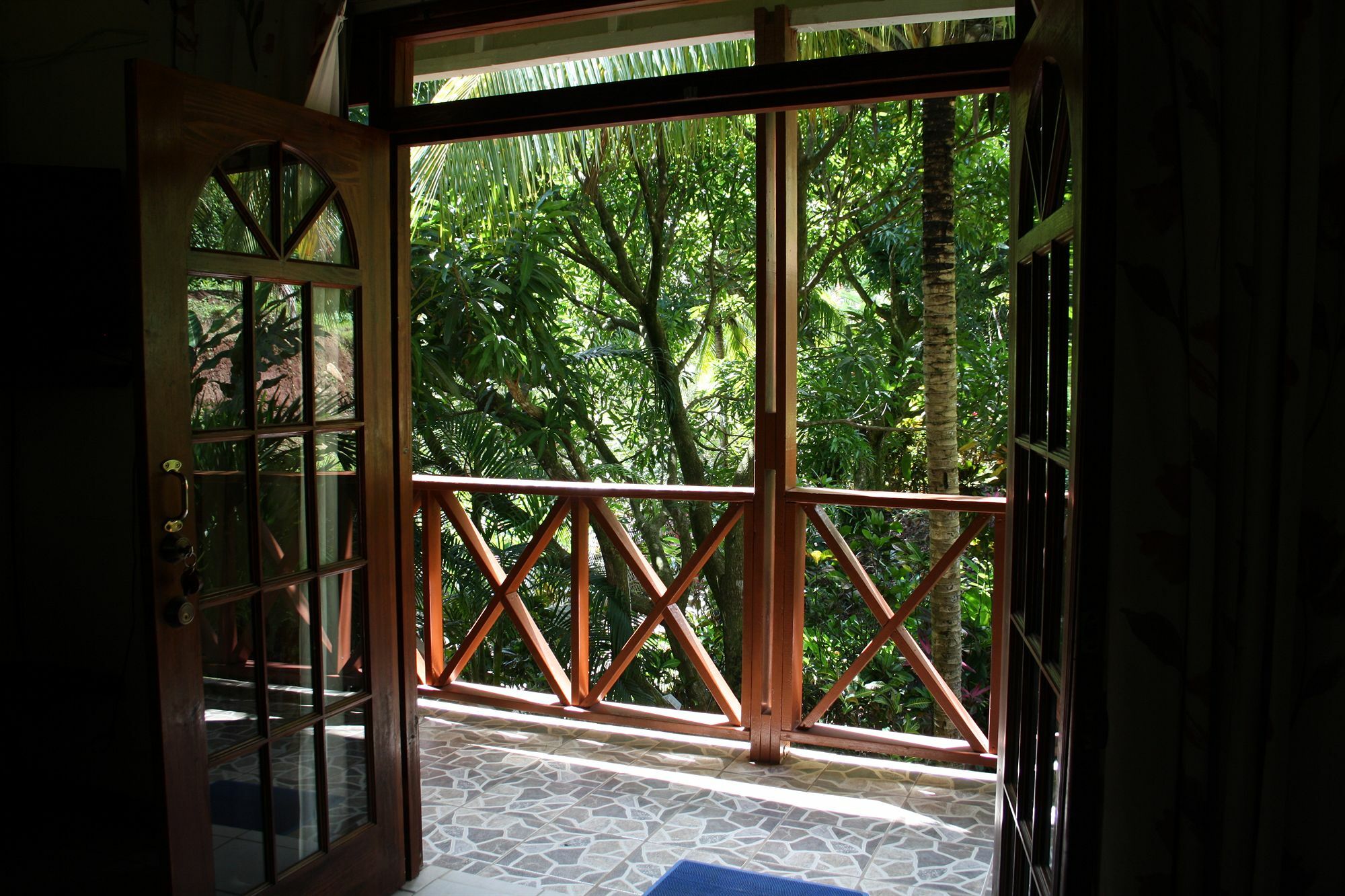 Hibiscus Valley Inn Marigot ภายนอก รูปภาพ
