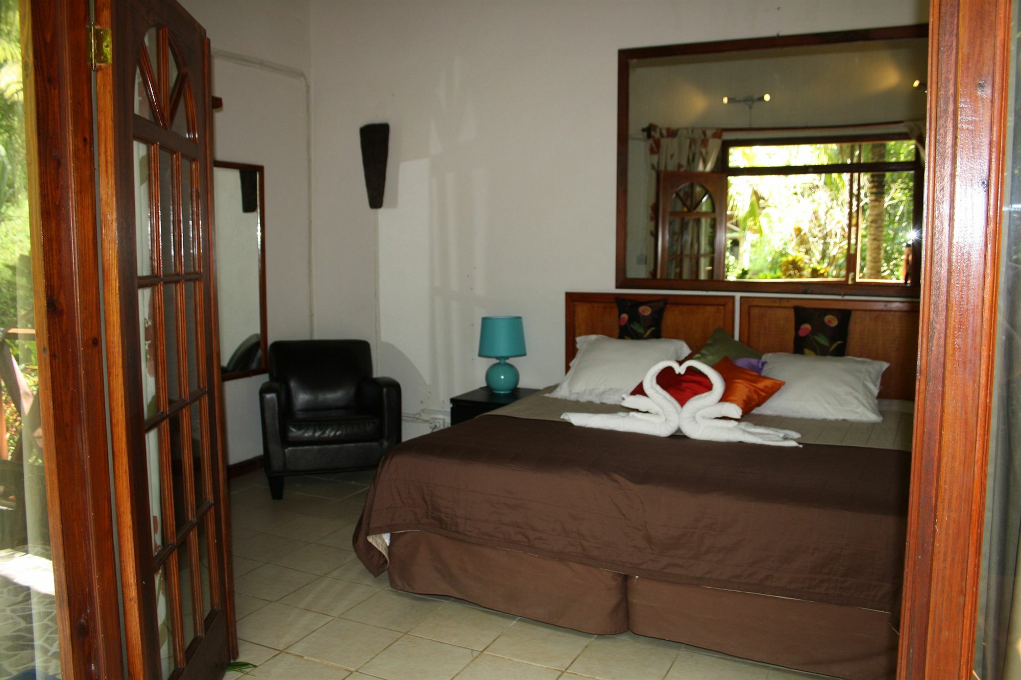 Hibiscus Valley Inn Marigot ภายนอก รูปภาพ