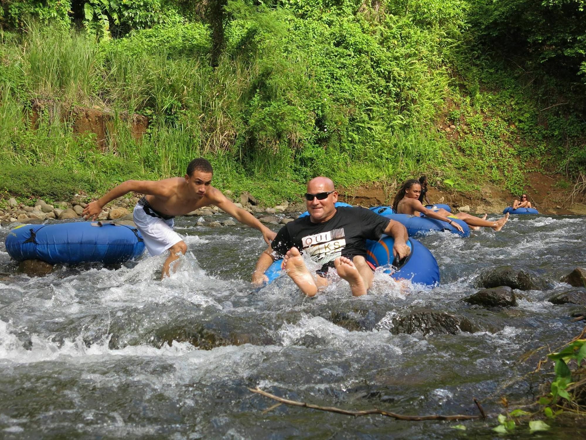 Hibiscus Valley Inn Marigot ภายนอก รูปภาพ